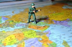Miniştrii din ASEAN condamnă oficial blocada navală houthi
